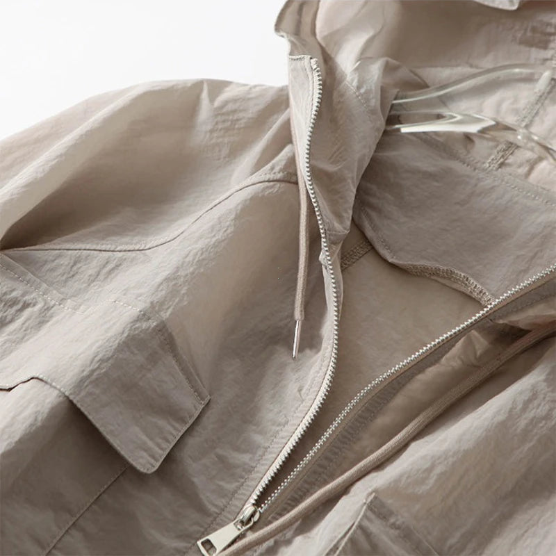 Lightweight Hooded Windbreaker