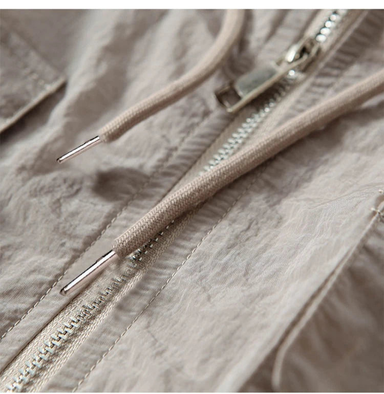 Lightweight Hooded Windbreaker