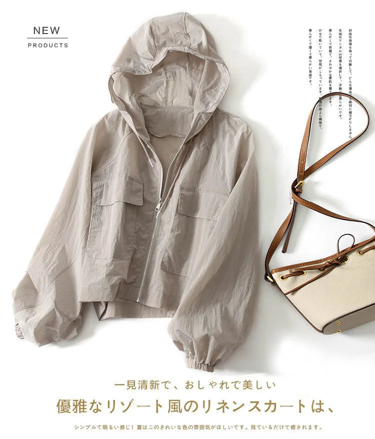 Lightweight Hooded Windbreaker